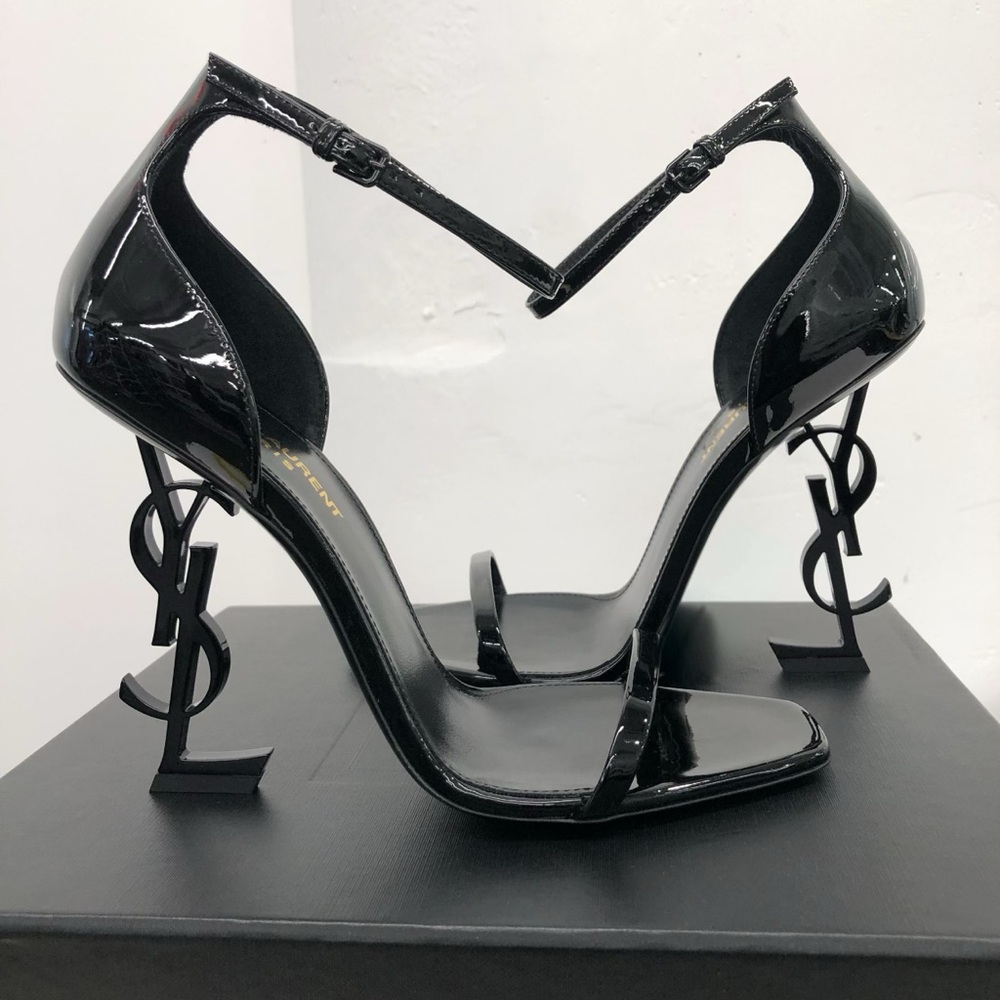 Saint Laurent Glossy Black Heels with Iconic Logo